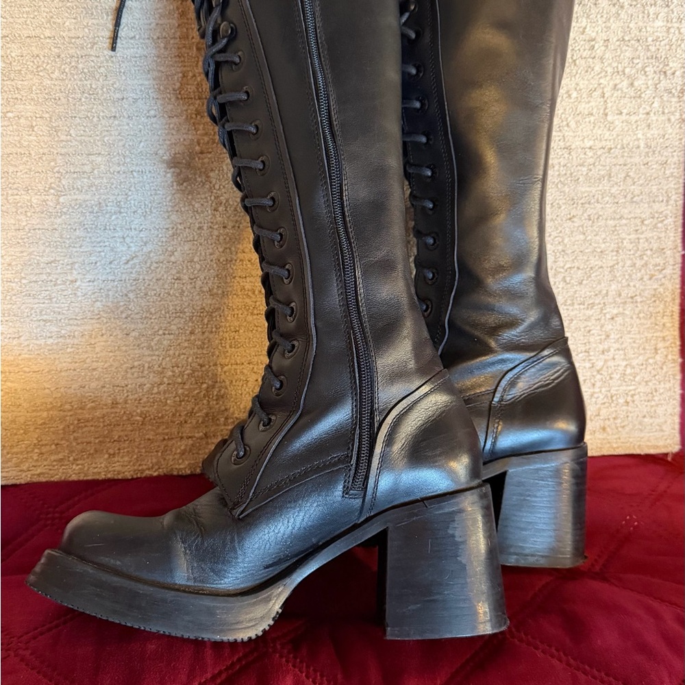 “VINTAGE” DESTROY ,PLATFORM LACE UP TALL BLACK LEATHER RETRO BOOTS Size 8.5 Y2K - Picture 5 of 11